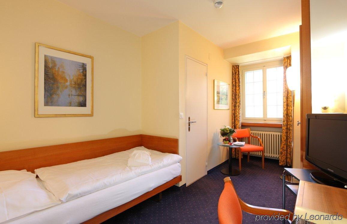 Hotel Schloss Huenigen Konolfingen Bilik gambar