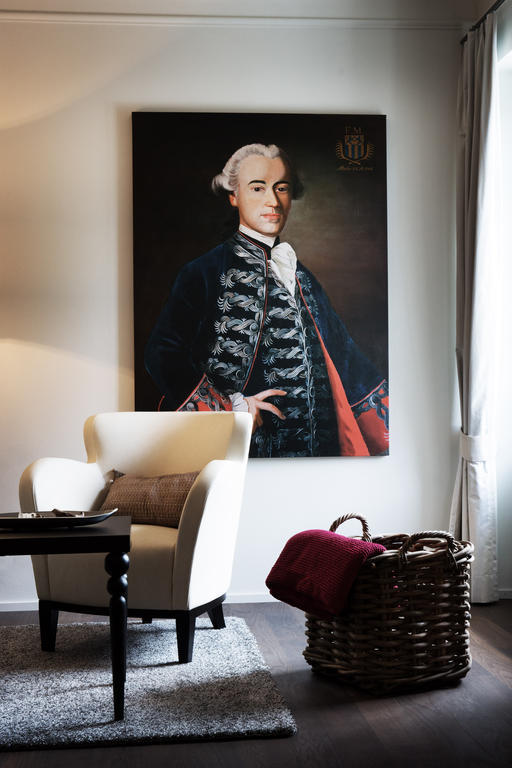 Hotel Schloss Huenigen Konolfingen Luaran gambar