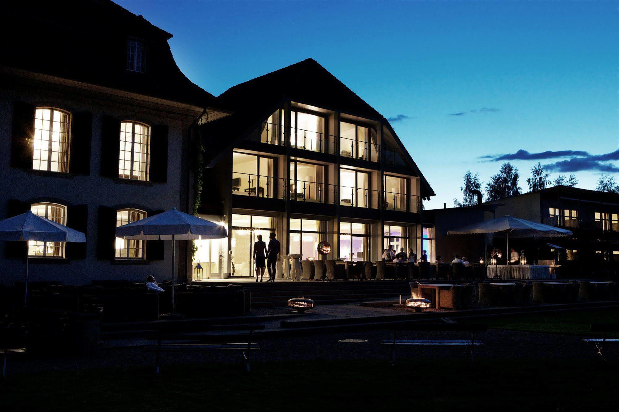 Hotel Schloss Huenigen Konolfingen Luaran gambar