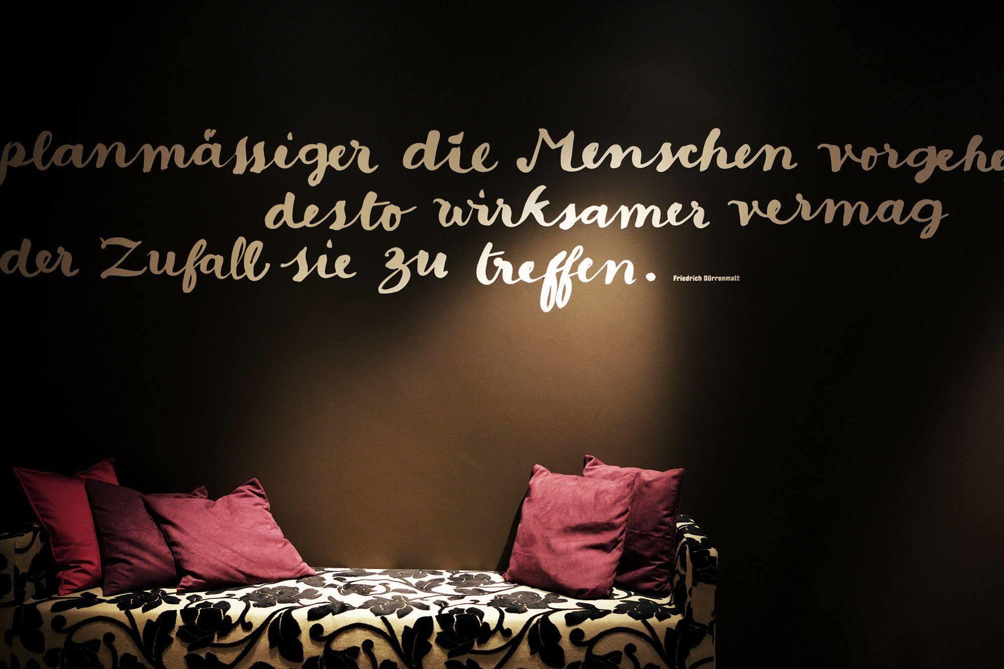 Hotel Schloss Huenigen Konolfingen Luaran gambar
